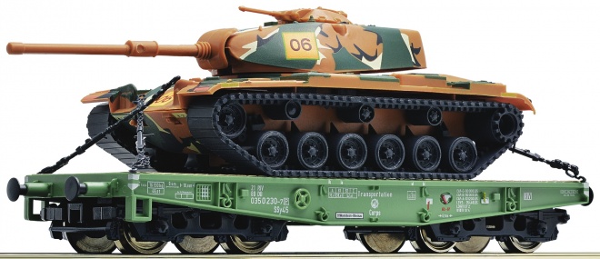 Heavy Duty flat car of USTC  loaded with Tank<br /><a href='images/pictures/Roco/179249.jpg' target='_blank'>Full size image</a>